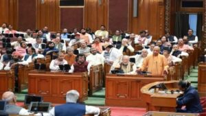 ਸੀਐਮ ਯੋਗੀ ਨੇ ਕਿਹਾ – “ਹਿੰਦੁਸਤਾਨ ਦਾ ਖਾਣਗੇ, ‘ਵੰਦੇ ਮਾਤਰਮ’ ਨਹੀਂ ਬੋਲਣਗੇ, ਅਜਿਹਿਆਂ ਨੂੰ ਕਾਨ ਫੜ ਕੇ ਬਾਹਰ ਕੱਢ ਦੇਣਾ ਚਾਹੀਦਾ ਹੈ।”