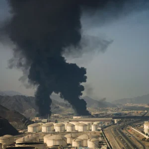 ਪੱਛਮੀ ਏਸ਼ੀਆ ਵਿੱਚ ਵਧਦਾ ਤਣਾਅ: ਊਰਜਾ ਸੰਕਟ ਦੇ ਵਿਚਕਾਰ ਇਰਾਨ ਵੱਲੋਂ ਰਣਨੀਤਕ ਅੱਡਿਆਂ ‘ਤੇ ਹਮਲੇ