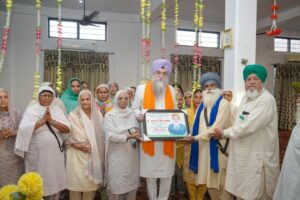 ਸ੍ਰੀ ਗੁਰੂ ਤੇਗ ਬਹਾਦਰ ਗੁਰਦੁਆਰਾ ਸਾਹਿਬ, ਕੋਟਕਪੂਰਾ ਦੀ ਪ੍ਰਬੰਧਕ ਕਮੇਟੀ ਅਤੇ ਸੰਗਤ ਨੇ ਸਪੀਕਰ ਸੰਧਵਾਂ ਦਾ ਸਨਮਾਨ ਕੀਤਾ