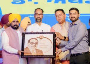 ਗਰੀਬਾਂ ਨੂੰ ਅਨਪੜ੍ਹ ਰੱਖਣਾ ਕਾਂਗਰਸ ਅਤੇ ਅਕਾਲੀਆਂ ਦਾ ਸੋਚਿਆ-ਸਮਝਿਆ ਰਾਜਨੀਤਿਕ ਫੈਸਲਾ ਸੀ: ਮੁੱਖ ਮੰਤਰੀ ਭਗਵੰਤ ਸਿੰਘ ਮਾਨ