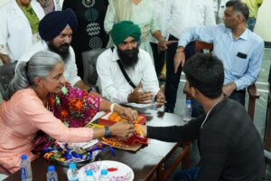 ਰੱਖੜੀ ਦੇ ਤਿਉਹਾਰ ਨੇ ਪੰਜਾਬ ਦੇ ਨਸ਼ਾ ਮੁਕਤੀ ਕੇਂਦਰਾਂ ਵਿੱਚ ਪਰਿਵਾਰਕ ਸਾਂਝ ਵਧਾਈ; ਸਿਹਤਯਾਬੀ ਅਤੇ ਉਮੀਦ ਦੇ ਸੰਦੇਸ਼ ਨੂੰ ਕੀਤਾ ਹੋਰ ਮਜ਼ਬੂਤ